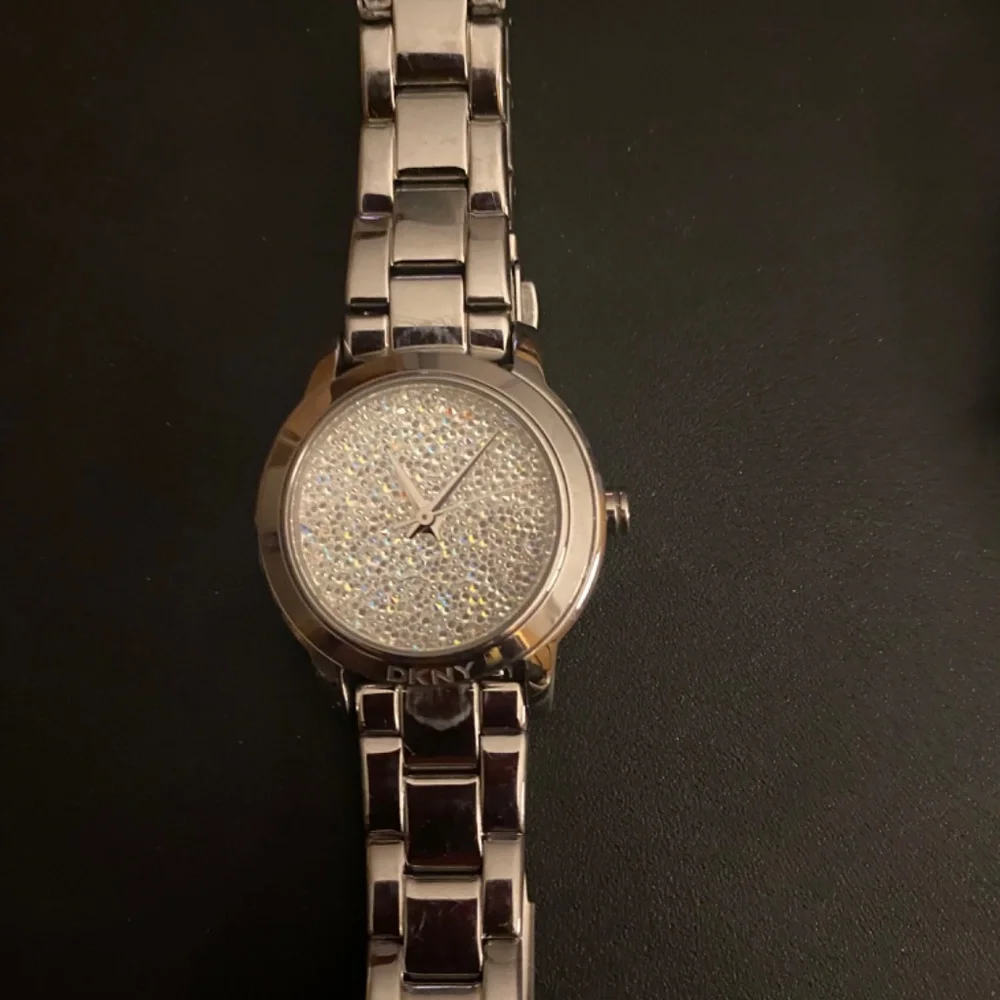 Watch - Picture 9 of 11